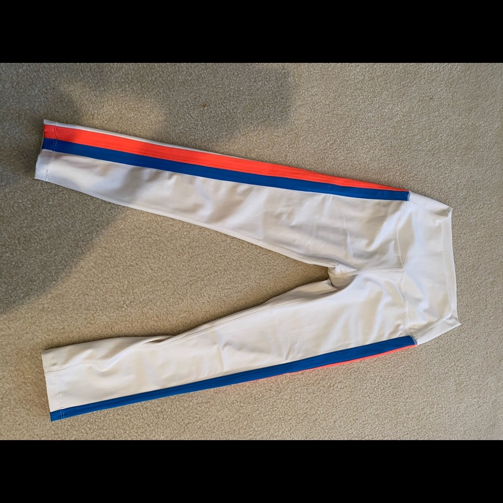 BRAND NEW SIZE SMALL SPLITS59 LEGGINGS